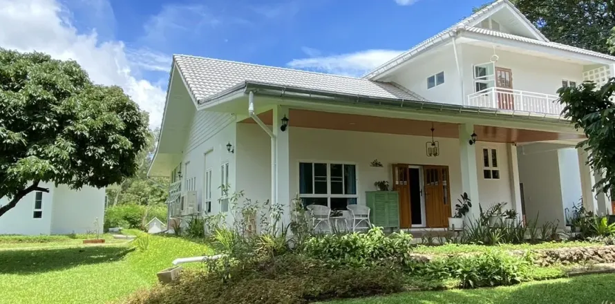 House in Chiang Mai, Thailand 3 bedrooms № 157224