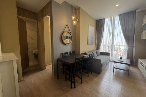 Condo à Watthana, Bangkok, Thaïlande, 2 chambres  № 170769 - photo 2