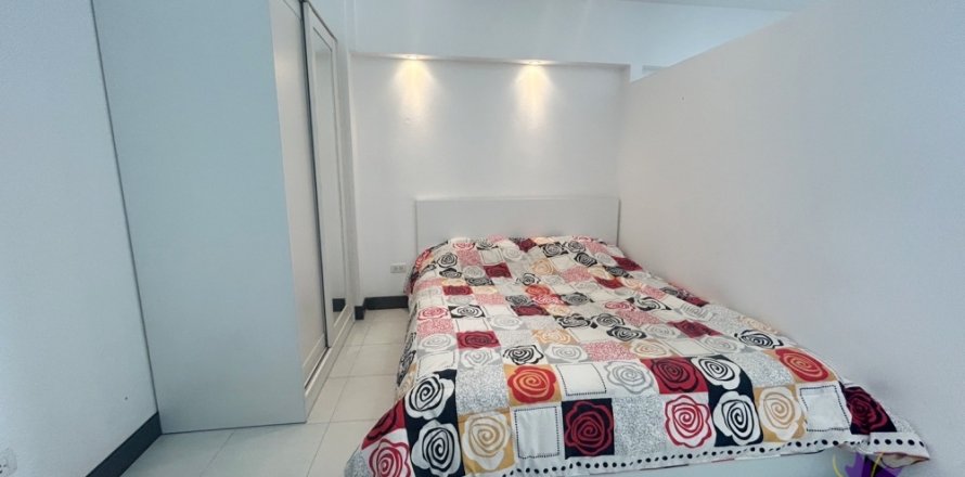Studio dans le Condo à Chiang Mai, Thaïlande № 205609