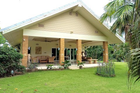 Villa in Si Satchanalai, Thailand 2 bedrooms № 150057 - photo 3