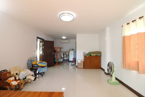 Дом в Удонтхани, Таиланд с 5 спальнями  № 150059 - фото 19