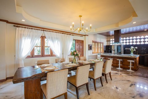 Villa in Phuket, Thailand 5 bedrooms № 138054 - photo 9