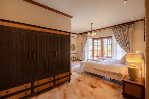 Villa in Phuket, Thailand 5 bedrooms № 138054 - photo 29