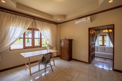 Villa in Phuket, Thailand 5 bedrooms № 138054 - photo 20