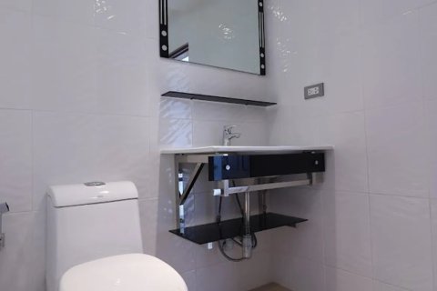 Studio dans le Condo à Pattaya, Thaïlande  № 173374 - photo 8