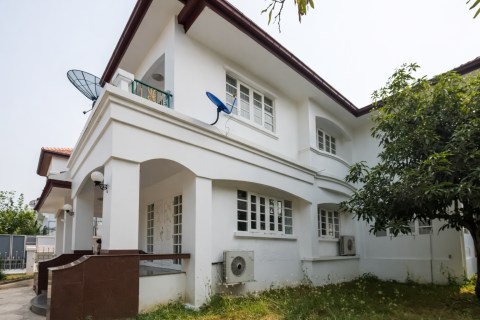 House in Bang Khun Thian, Bangkok, Thailand 5 bedrooms № 173376 - photo 4
