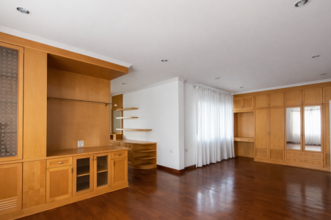 House in Bang Khun Thian, Bangkok, Thailand 5 bedrooms № 173376 - photo 5