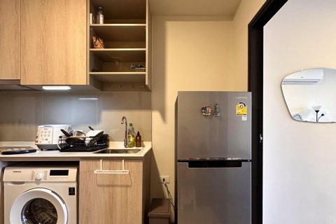 Condo in Watthana, Bangkok, Thailand, 2 bedrooms  № 173373 - photo 4