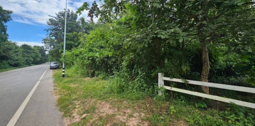 Terrain à Maha Sarakham, Thaïlande 11100 m2 № 173377