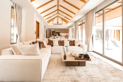 House in Phuket, Thailand 4 bedrooms № 209572 - photo 4