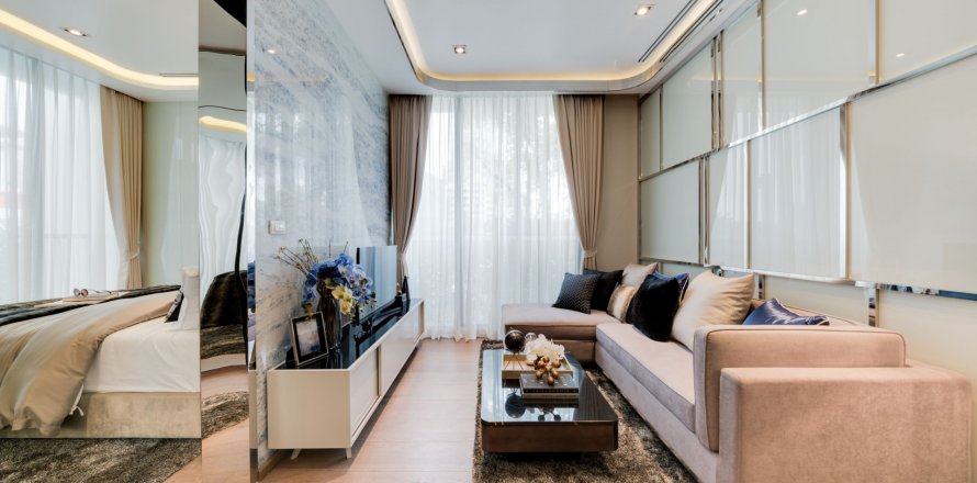 Studio in the Condo in Khlong Toei, Bangkok, Thailand  № 142607