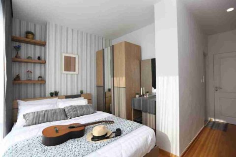 Condo in Thonburi, Bangkok, Thailand, 2 bedrooms  № 183566 - photo 11