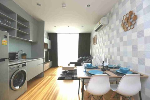 Condo in Thonburi, Bangkok, Thailand, 2 bedrooms  № 183566 - photo 5