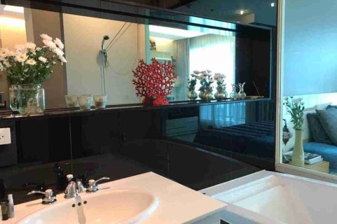 Condo in Bangkok, Thailand, 1 bedroom  № 183568 - photo 6