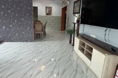 Villa in Surat Thani, Thailand 4 bedrooms № 146856 - photo 10