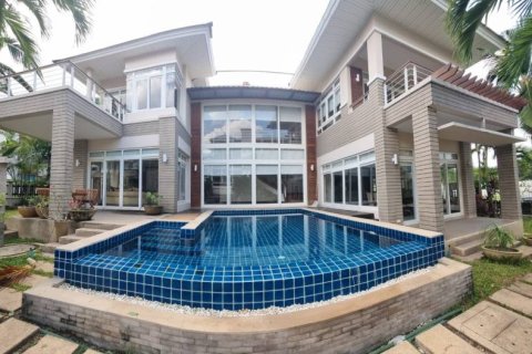 Villa à Sattahip, Thaïlande 3 chambres № 146857 - photo 1