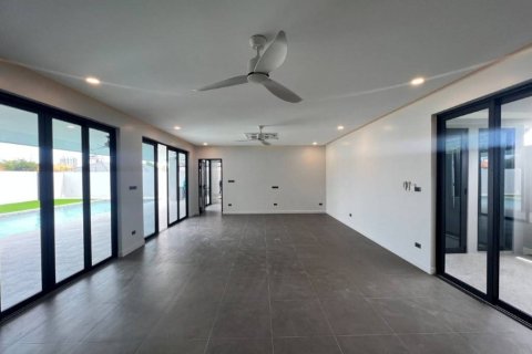 Villa à Hua Hin, Thaïlande 4 chambres № 146854 - photo 3