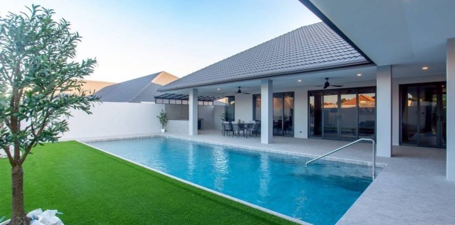 Villa à Hua Hin, Thaïlande 4 chambres № 146854