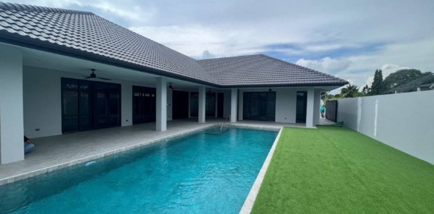 Villa à Hua Hin, Thaïlande 4 chambres № 146854