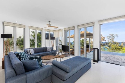 Villa in Bang Tao, Thailand 6 bedrooms № 161096 - photo 3