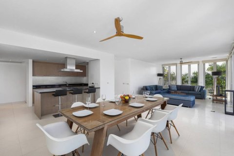 Villa in Bang Tao, Thailand 6 bedrooms № 161096 - photo 7