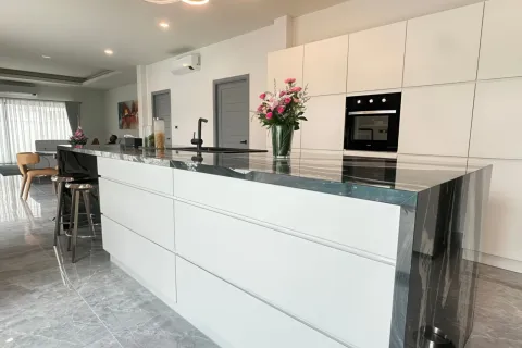 Villa à Pattaya, Thaïlande 4 chambres № 155691 - photo 9