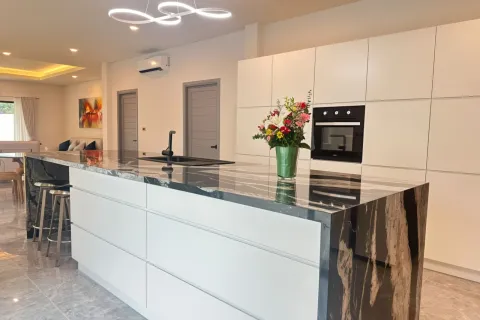 Villa à Pattaya, Thaïlande 4 chambres № 155691 - photo 10