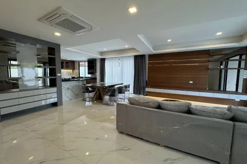 Maison à Pattaya, Thaïlande 6 chambres № 155693 - photo 12