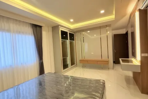 Maison à Pattaya, Thaïlande 6 chambres № 155693 - photo 27