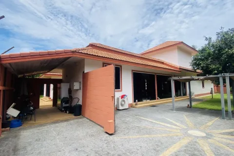 Villa à Pattaya, Thaïlande 3 chambres № 155687 - photo 8