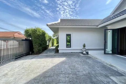 Maison à Pattaya, Thaïlande 4 chambres № 155688 - photo 11