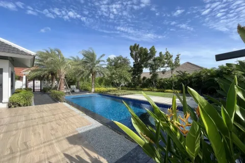 Maison à Pattaya, Thaïlande 4 chambres № 155688 - photo 3