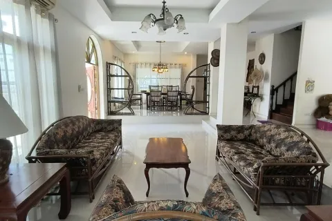 Villa à Pattaya, Thaïlande 3 chambres № 155689 - photo 17