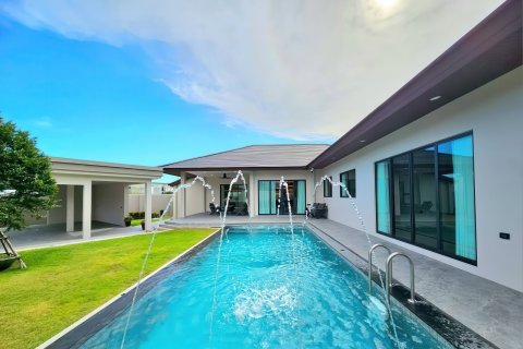 Villa à Pattaya, Thaïlande 5 chambres № 155692