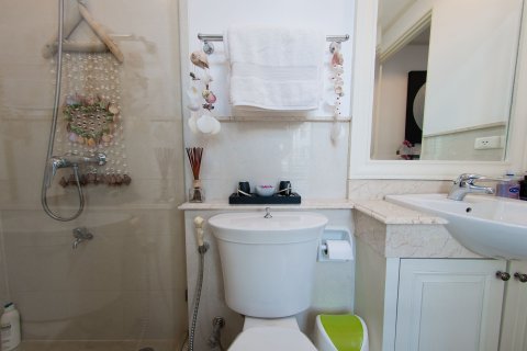 Condo à Khlong Toei, Bangkok, Thaïlande, 2 chambres  № 137644 - photo 14