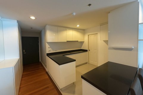 Кондоминиум с 2 спальнями в Хуай Кванге, Бангкок, Таиланд № 137643 - фото 6