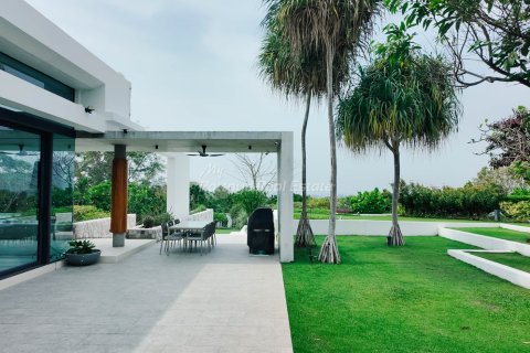 Maison à Chonburi, Thaïlande 5 chambres № 164830 - photo 30