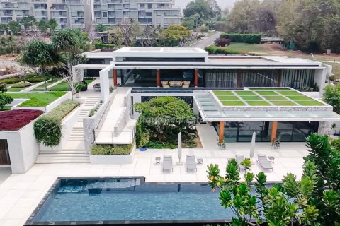 Maison à Chonburi, Thaïlande 5 chambres № 164830