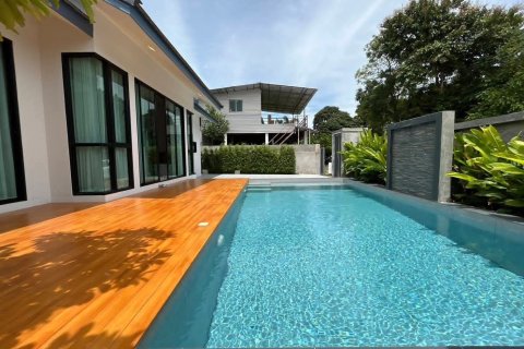 Villa in Pattaya, Thailand 4 bedrooms № 148122 - photo 18