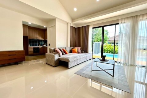 Villa in Pattaya, Thailand 4 bedrooms № 148122 - photo 3