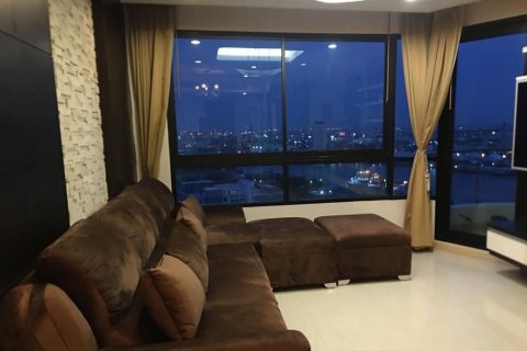 Condo à Bang Kho Laem, Bangkok, Thaïlande, 2 chambres  № 141348 - photo 8