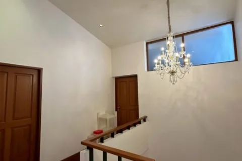 Haus in Dusit, Bangkok, Thailand 5 Schlafzimmer № 219078 - Foto 10