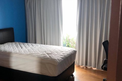 Condo à Yan Nawa, Bangkok, Thaïlande, 2 chambres  № 135673 - photo 19