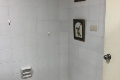 Condo à Yan Nawa, Bangkok, Thaïlande, 2 chambres  № 135673 - photo 23