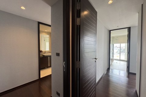 Condo à Watthana, Bangkok, Thaïlande, 2 chambres  № 135677 - photo 15