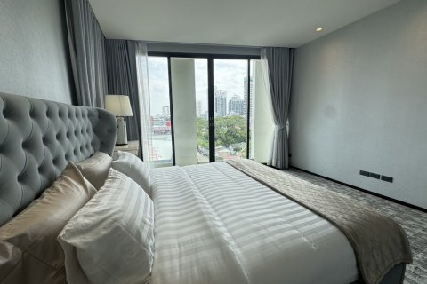 Condo à Watthana, Bangkok, Thaïlande, 2 chambres  № 135677 - photo 25