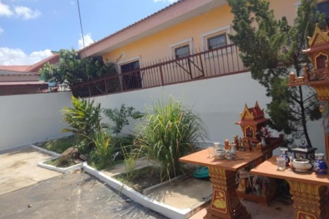 House in Khon Kaen, Thailand 5 bedrooms № 145013 - photo 3
