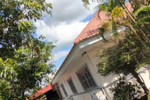 House in Khon Kaen, Thailand 5 bedrooms № 145013 - photo 9