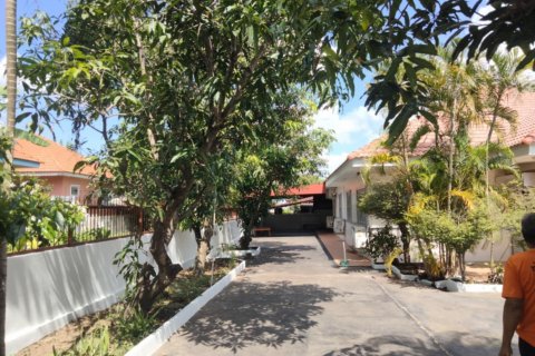 House in Khon Kaen, Thailand 5 bedrooms № 145013 - photo 4