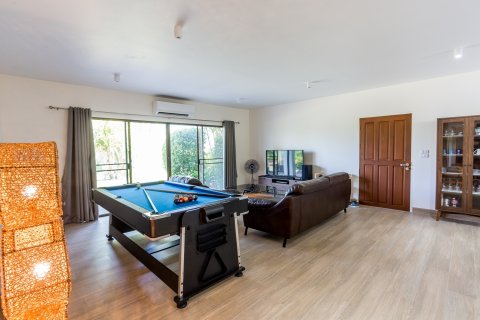 Condo in Hua Hin, Thailand, 3 bedrooms  № 168613 - photo 29